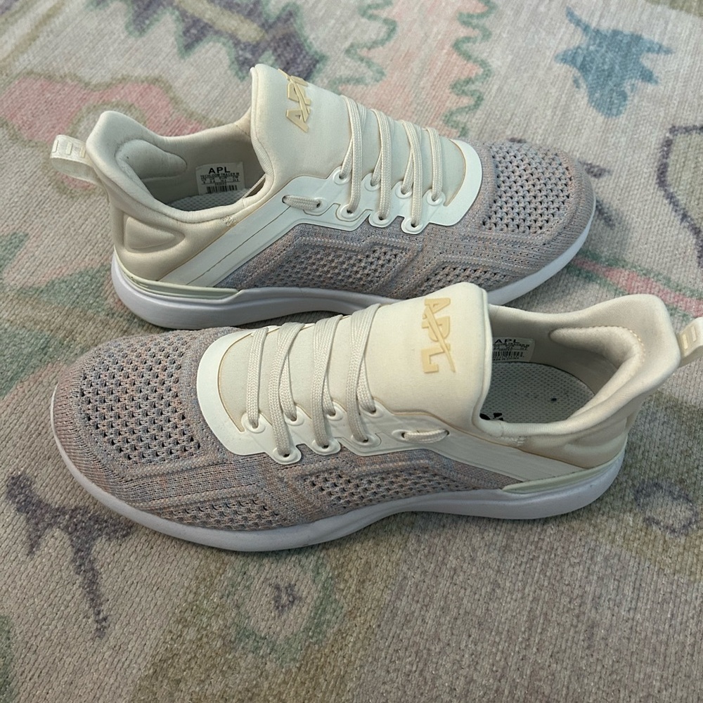 APL Techloom Tracer